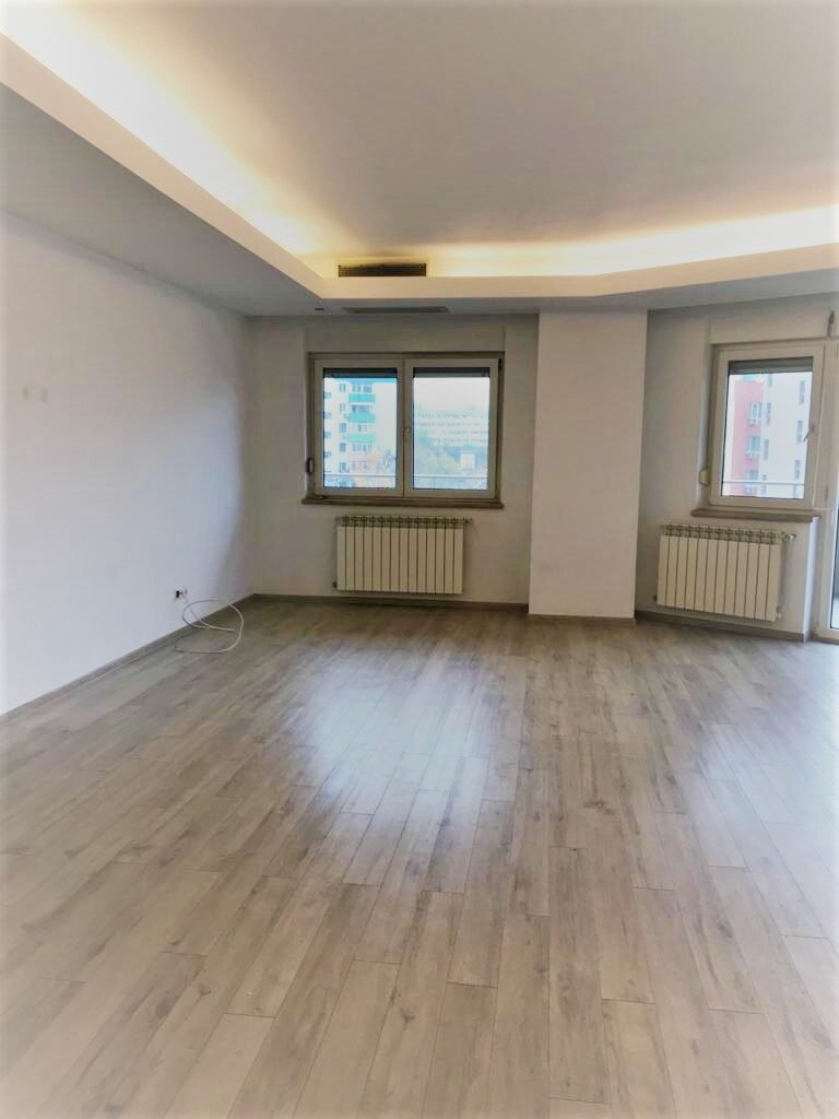 APARTMENT  WITH TERRACE FOR SALE IN CENTRAL AREA